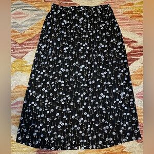 Sag Harbor Black and Light Blue Floral A-Line Skirt